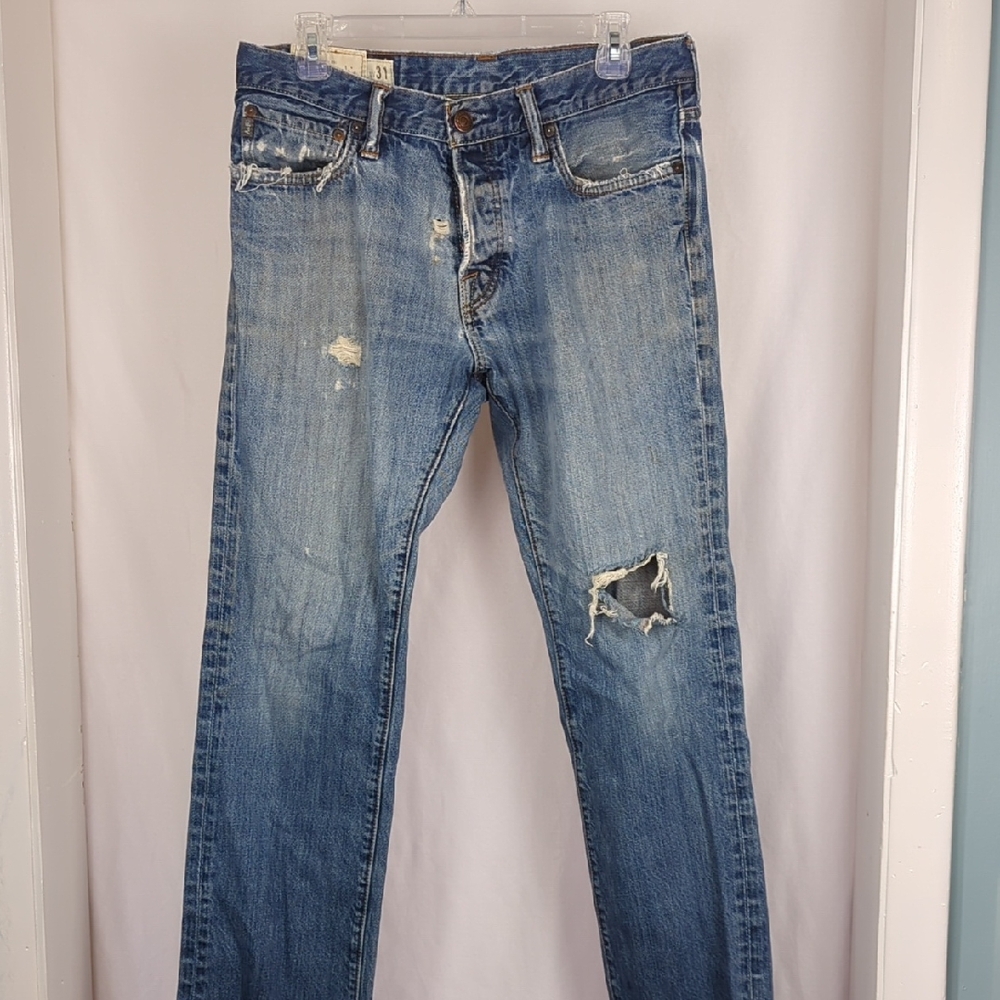 ABERCROMBIE & FITCH Men's 31 Vintage Distressed Straight Leg Jeans